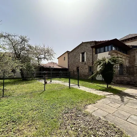 Casonas De Don Pedro * 레이노사