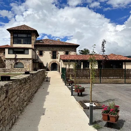 Casonas De Don Pedro Casa de Campo Reinosa